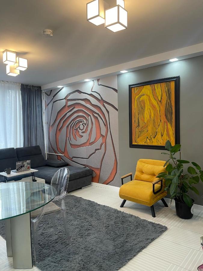 Bright: Flat With Balcony - Kitchen - Free Parking Διαμέρισμα Βερολίνο Εξωτερικό φωτογραφία